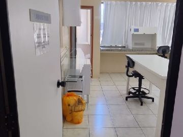 Laborat�rio para produ��o de s�lidos (c�psulas) e lavat�rios 2�piso