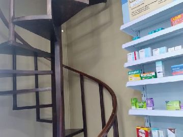 Entrada e Espa�o para confer�ncia/an�lise/equipamentos laborat�rio de Manipula��o 2�piso