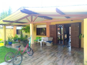 Casa em Atl�ntida Sul