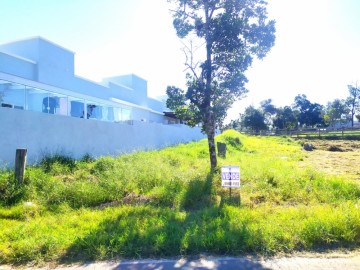 Terreno no Bosques do Albatroz