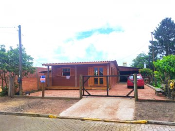 Casa em Capivar� do Sul