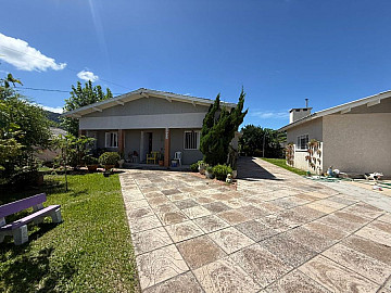 Fortes Im�veis Vende - Casa comercial na beira da RS030