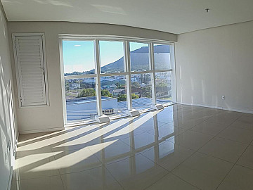 Fortes Im�veis vende Sala Comercial no Edif�cio Manhattan