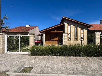 FORTES IM�VEIS VENDE - Casa em Atl�ntida Sul